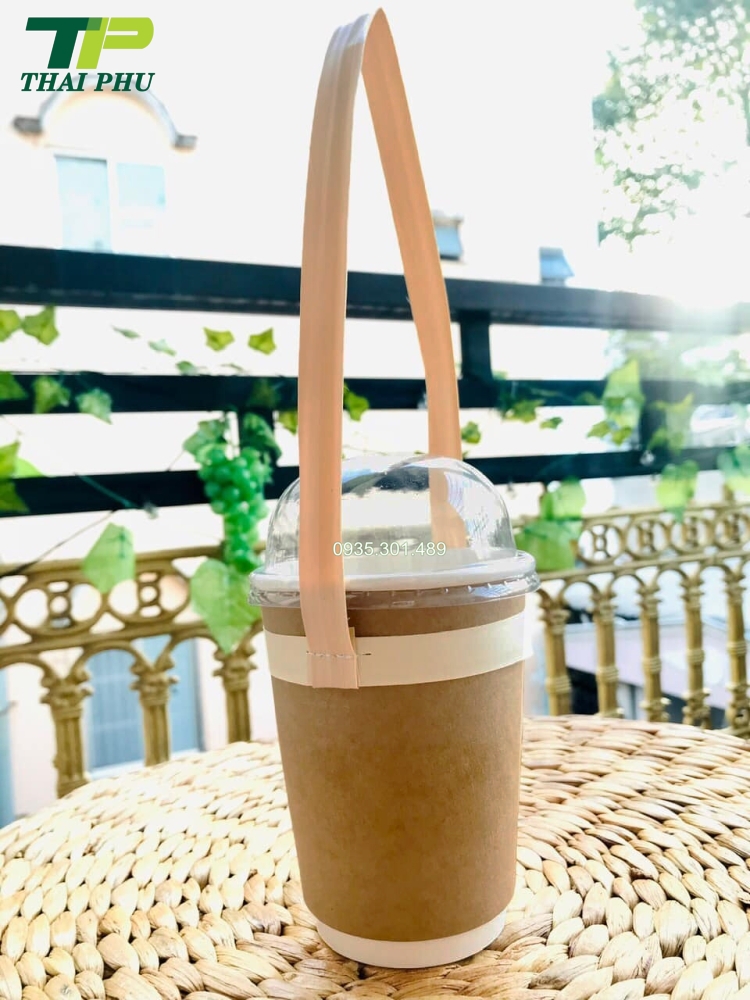 quai giấy xách ly cafe